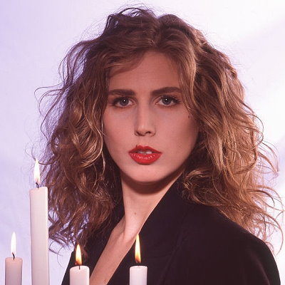 Sophie B. Hawkins
