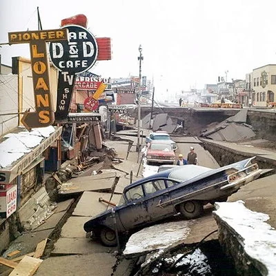 On March 21st 1964 a 9.2 magnitude earthquake strikes Alaska. The strongest earthquake ever recorded in North America, kills 131 people and causes damage across the state, including in the state's largest city Anchorage.