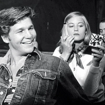 The low budget film The Last Picture Show, starring an ensemble cast including Timothy Bottoms, Jeff Bridges, Ellen Burstyn, Ben Johnson, Cloris Leachman and Cybill Shepherd, is made for $1.3 million, but grosses $29 million. Directed by Peter Bogdanovich, the coming of age story is shot in black & white and goes on to win two Academy Awards.