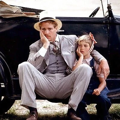 Ryan O'Neal and his 10-year-old daughter Tatum star in the depression era road movie Paper Moon. Tatum O'Neal wins the Oscar for Best Supporting Actress, becoming the youngest person to ever win an Academy Award.