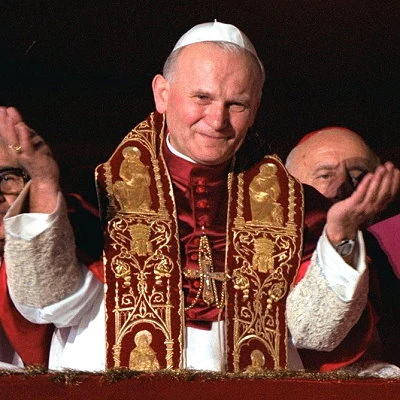 Three Popes serve in 1978. Following the death of Pope Paul Vl, the new Pope John Paul l dies unexpectedly after only 34 days in office. Pope John Paul ll, the former Karol Cardinal Wojtyla of Poland, is installed in October and serves until his retirement in 2005.