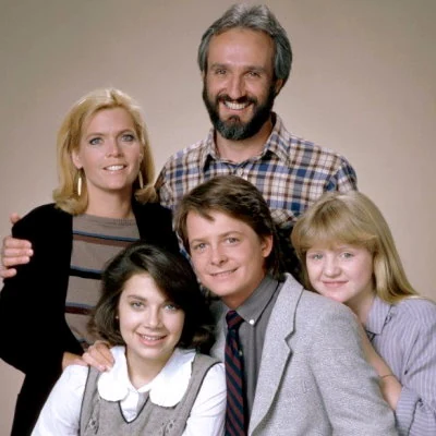The NBC sitcom Family Ties debuts in 1982. The show is about former hippie parents raising a conservative son, played by Michael J. Fox.
