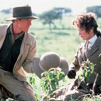 Top Hollywood stars Robert Redford and Meryl Streep team up for the romantic drama film Out Of Africa based on the 1937 book. Produced and directed by Sydney Pollack, the film wins the Academy Award for Best Picture.