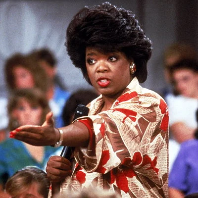 The Chicago based Oprah Winfrey Show is syndicated nationally for the first time in September 1986. The show becomes the highest rated daytime talk show in the US and airs for 25 seasons.