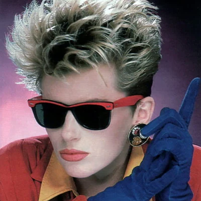 Ray Ban sunglasses in ad from Seventeen Magazine.