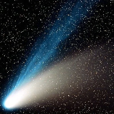Astronomers Alan Hale and Thomas Bopp first identify their namesake comet in 1995. In 1997 the Hale-Bopp Comet became visible to the naked eye and was observable for 18 months. The brightest comet visible from earth since the early 1800's.